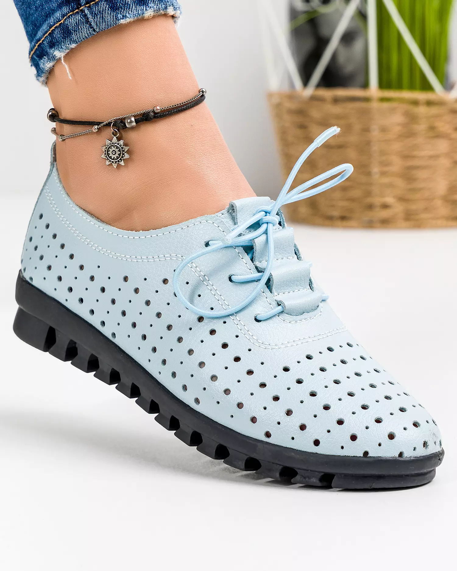 pantofi-albastri-cu-talpa-flexibila-piele-naturala-perforati-casual-cu-siret-za-201-44802-2.webp