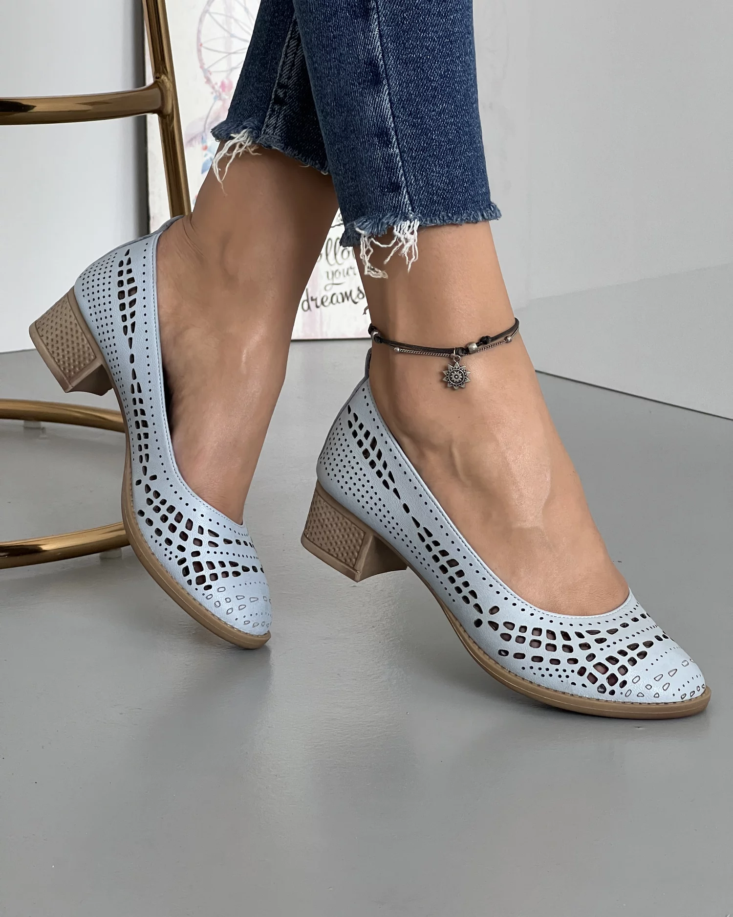pantofi-albastri-de-dama-perforati-piele-naturala-ak4000-23844-2.webp