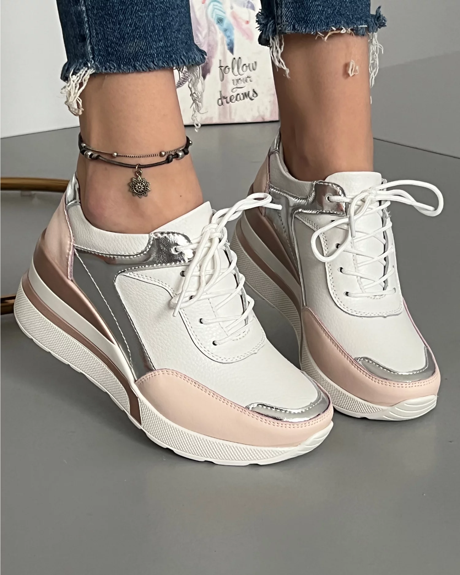 pantofi-albi-cu-nuante-de-champagne-si-argintiu-piele-naturala-xh-2514-16287-2.webp