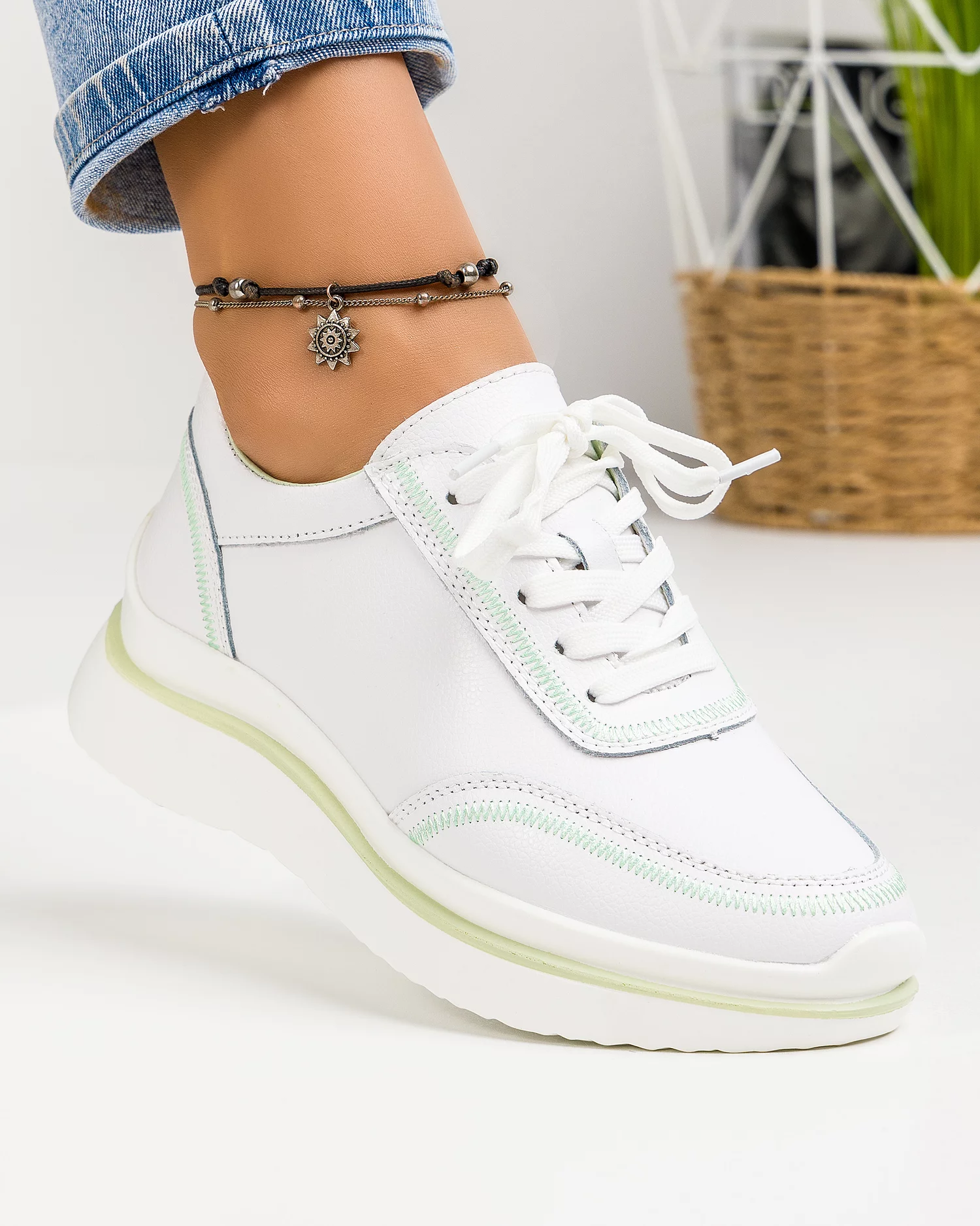 pantofi-casual-albi-piele-naturala-cusatura-decorativa-verde-aw353-31728-2.webp