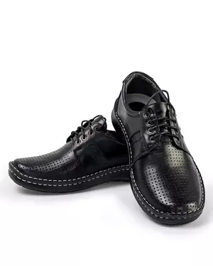 Pantofi casual barbati din piele naturala perforati negri cu siret si cusatura PC300