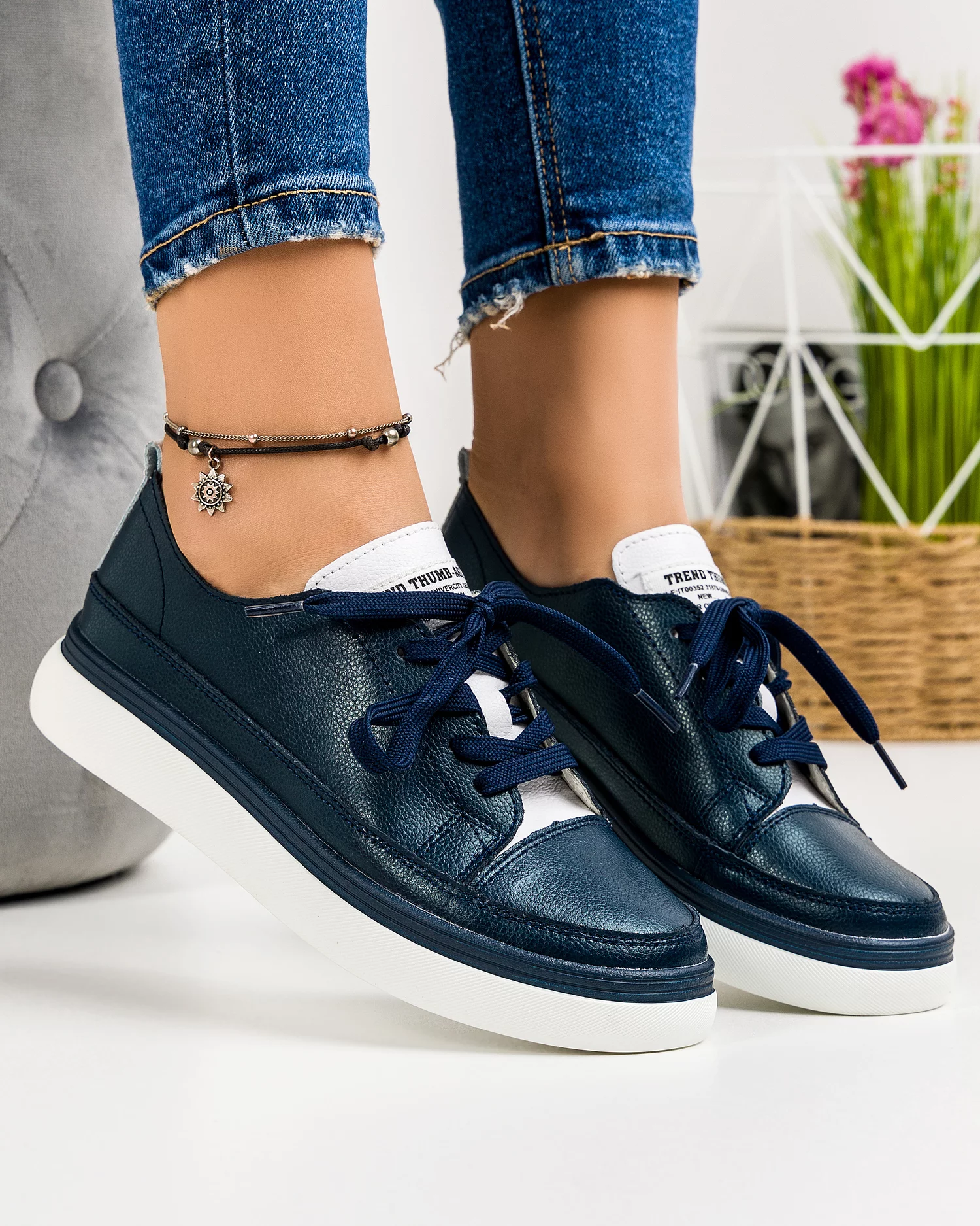 pantofi-casual-bleumarin-cu-alb-din-piele-naturala-aw361-33489-2.webp