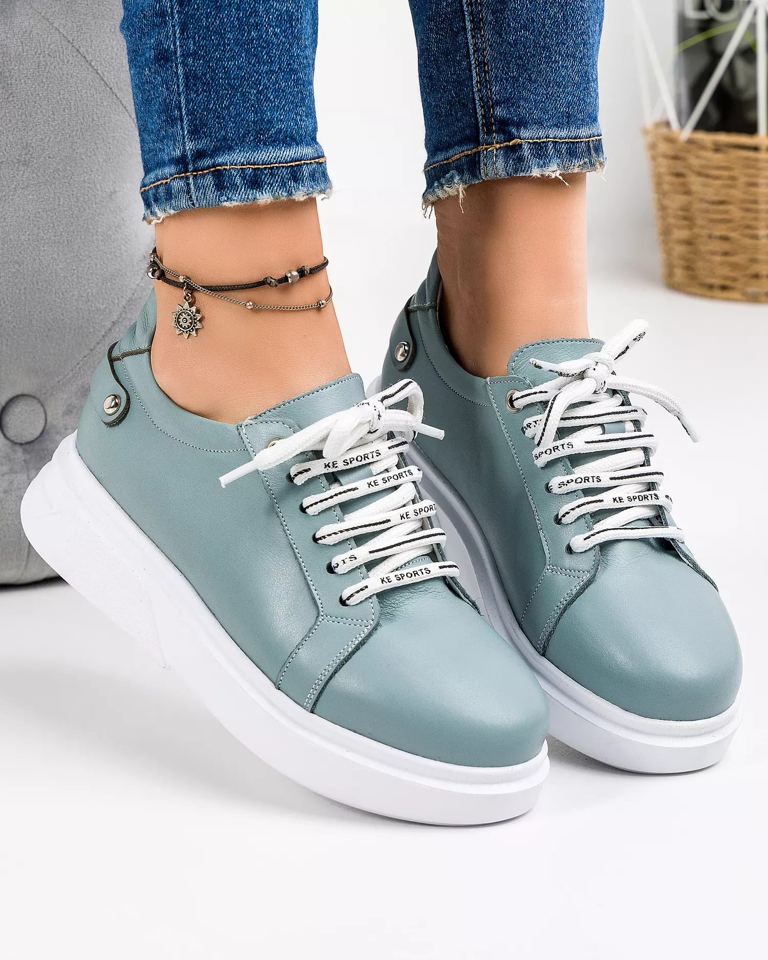 pantofi-casual-dama-piele-naturala-albastru-deschis-cu-talpa-groasa-si-inchidere-cu-siret-in496-46083-2.webp