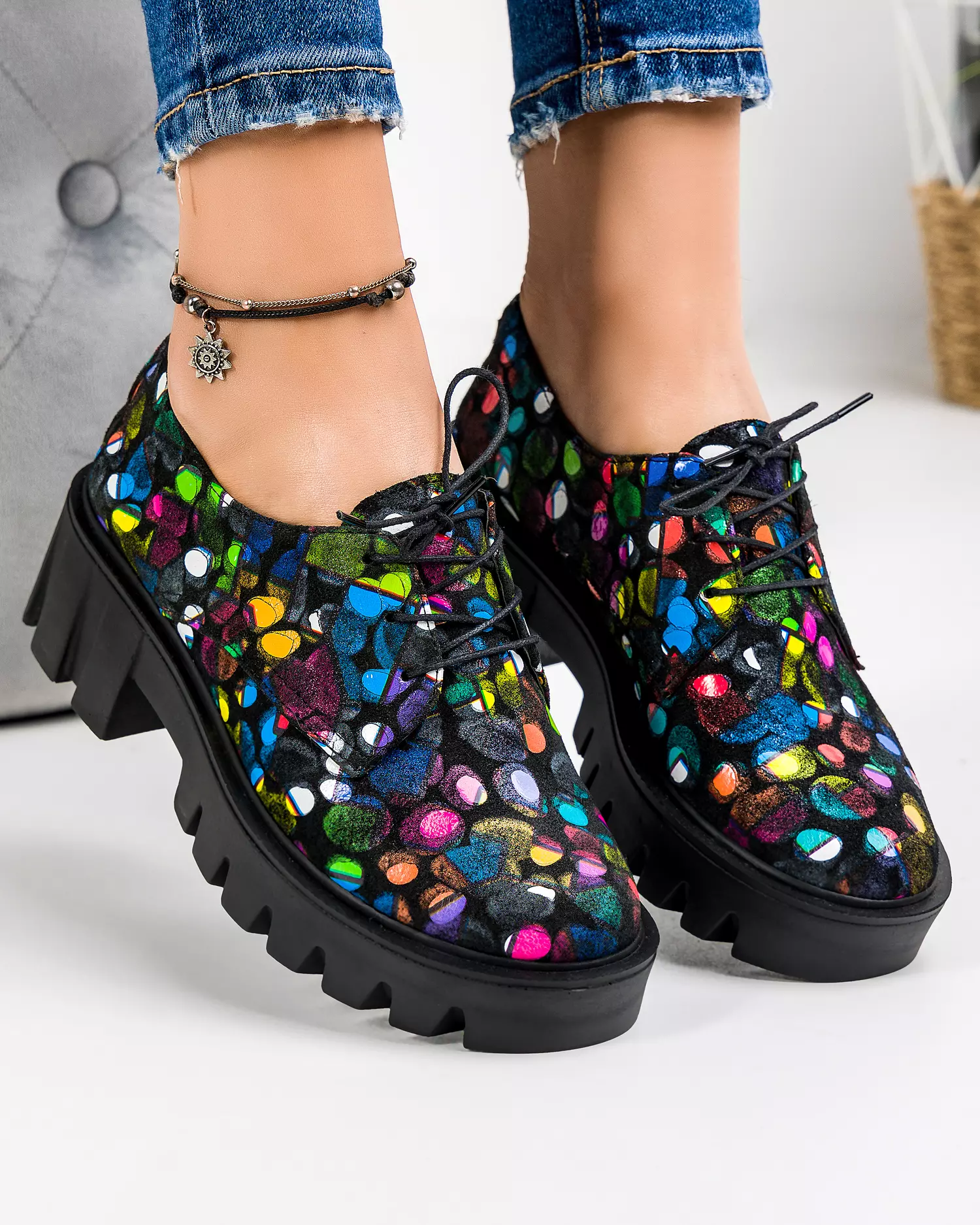 pantofi-casual-dama-piele-naturala-intoarsa-negri-cu-print-picasso-pol160-46473-2.webp