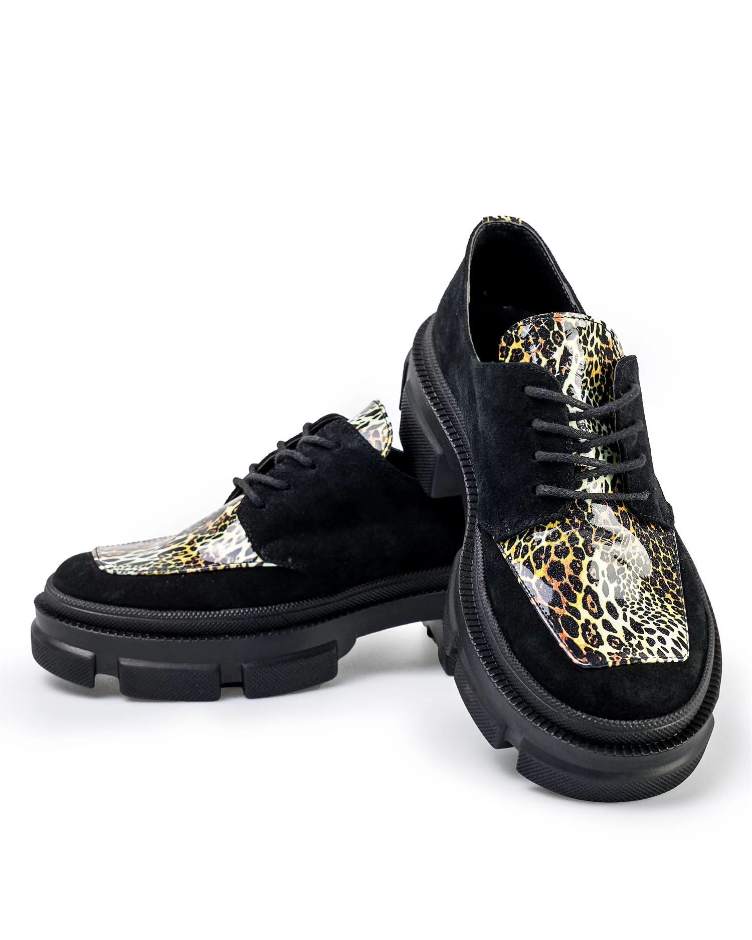 pantofi-casual-dama-piele-naturala-intoarsa-negru-cu-animal-print-pol129-42153-2.webp