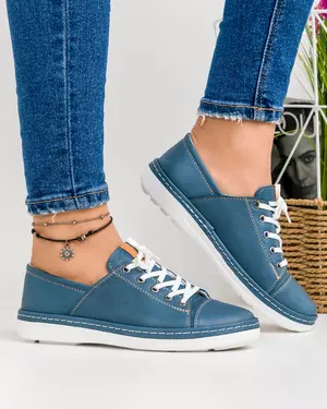 Pantofi casual de dama din piele naturala albastri cu talpa joasa si inchidere cu siret AKD001