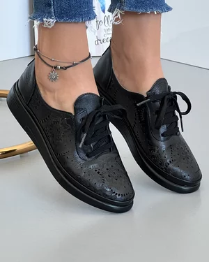 Pantofi Casual De Dama Piele Naturala Negri Perforati Cu Motive Florale AKD01