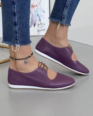 Pantofi Casual Din Piele Naturala Cu Siret Si Perforatii Florale Violet AK300