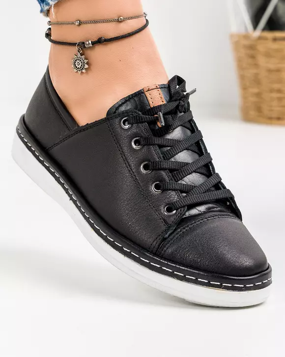 Pantofi casual din piele naturala negri inchidere cu siret si varf rotund AKD001