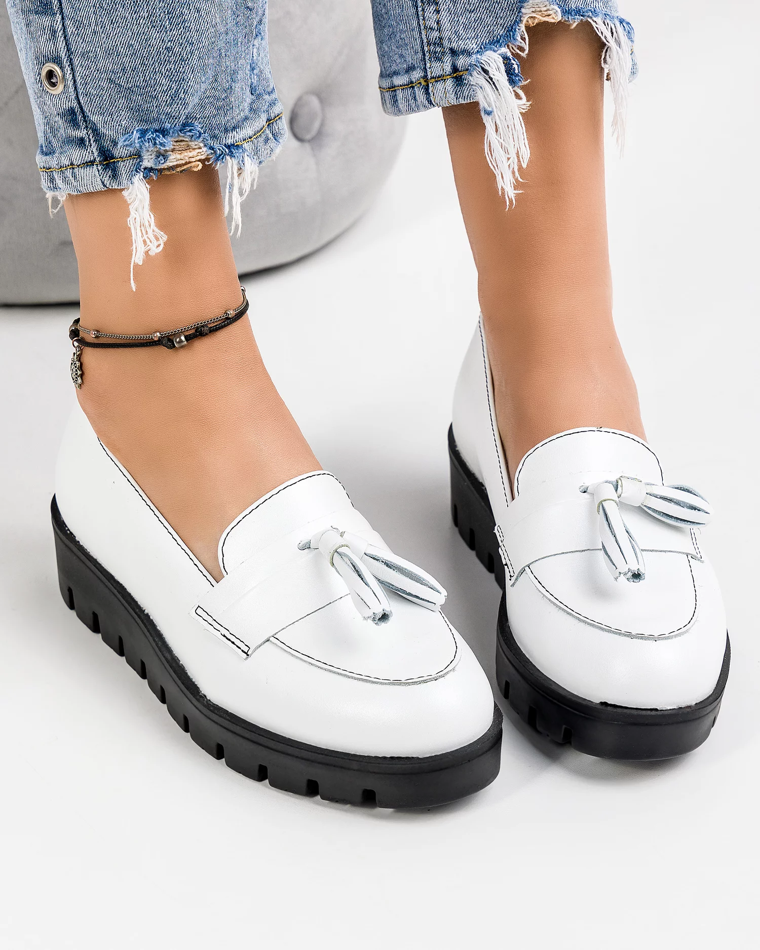pantofi-casual-piele-naturala-albi-in502-41997-2.webp