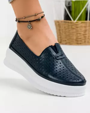 Pantofi casual piele naturala bleumarin perforati cu inchidere slip-on AW462