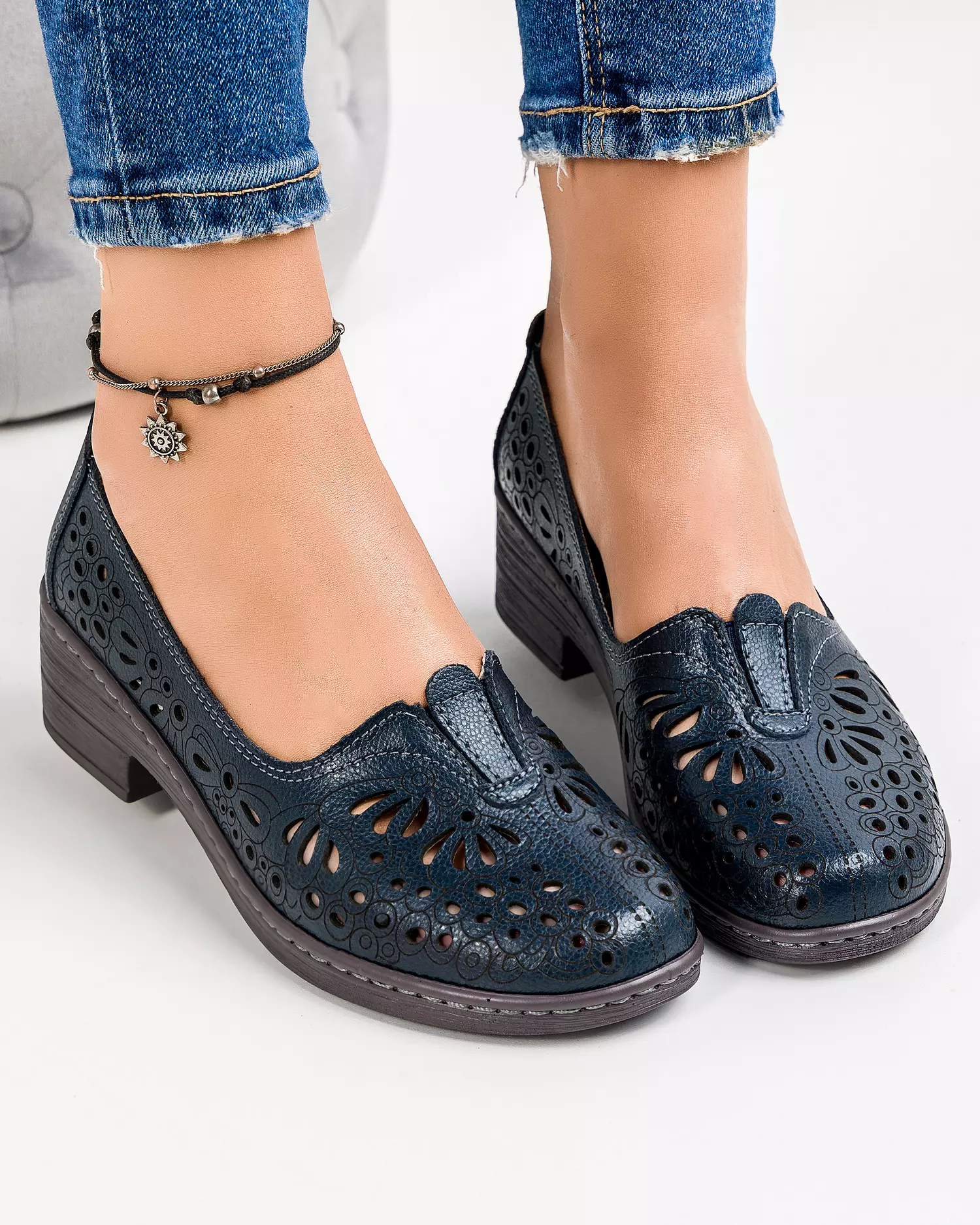 pantofi-casual-piele-naturala-bleumarin-perforati-dama-jy83602-44394-2.webp