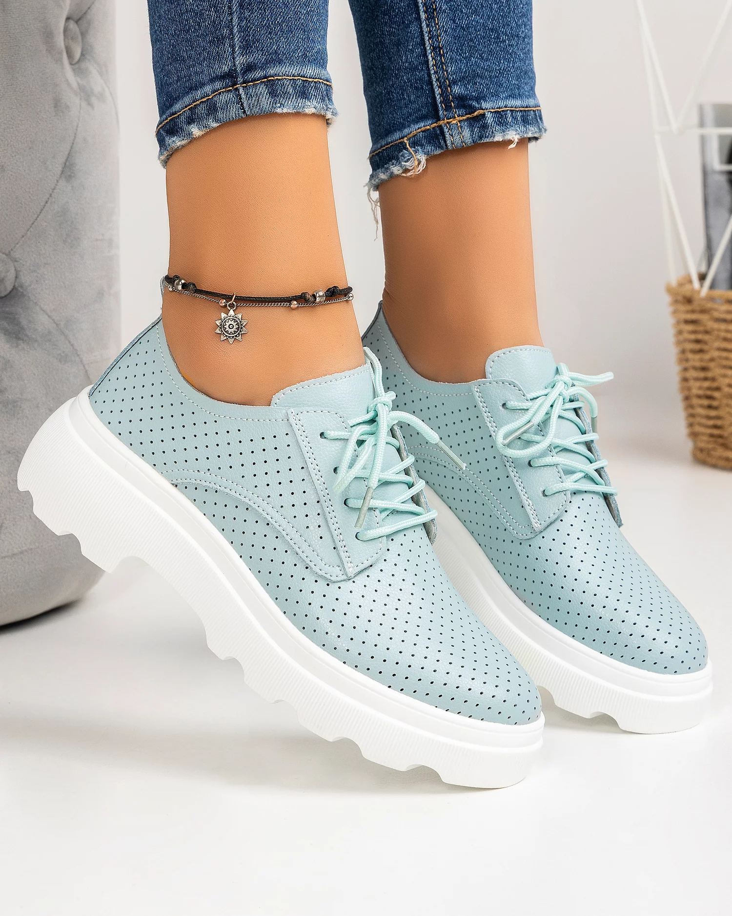 pantofi-casual-piele-naturala-perforati-albastri-aw382-29553-2.webp