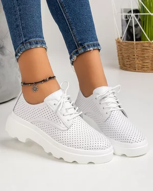 Pantofi Casual Piele Naturala Perforati Albi AW382