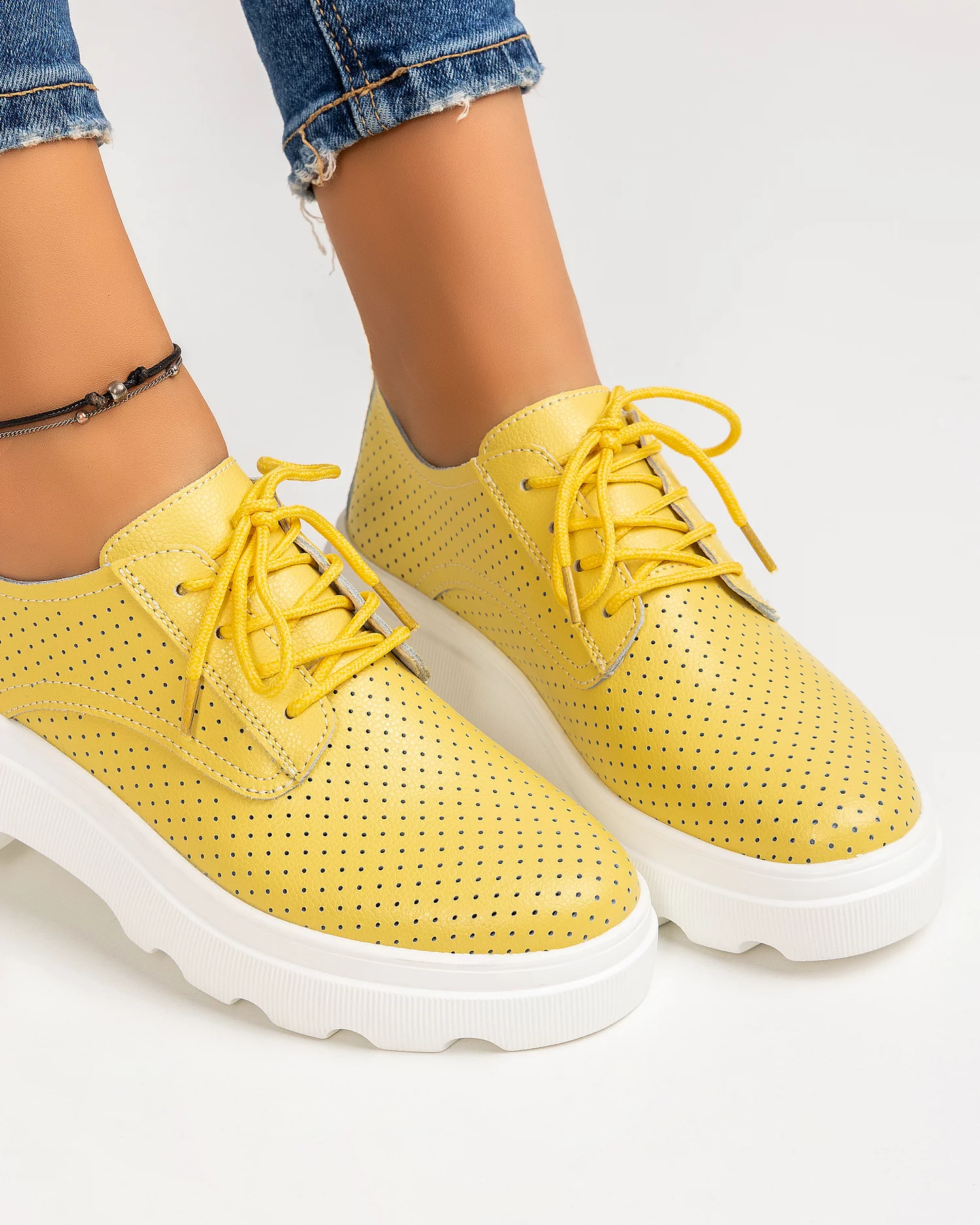 pantofi-casual-piele-naturala-perforati-galbeni-aw382-29583-2.webp