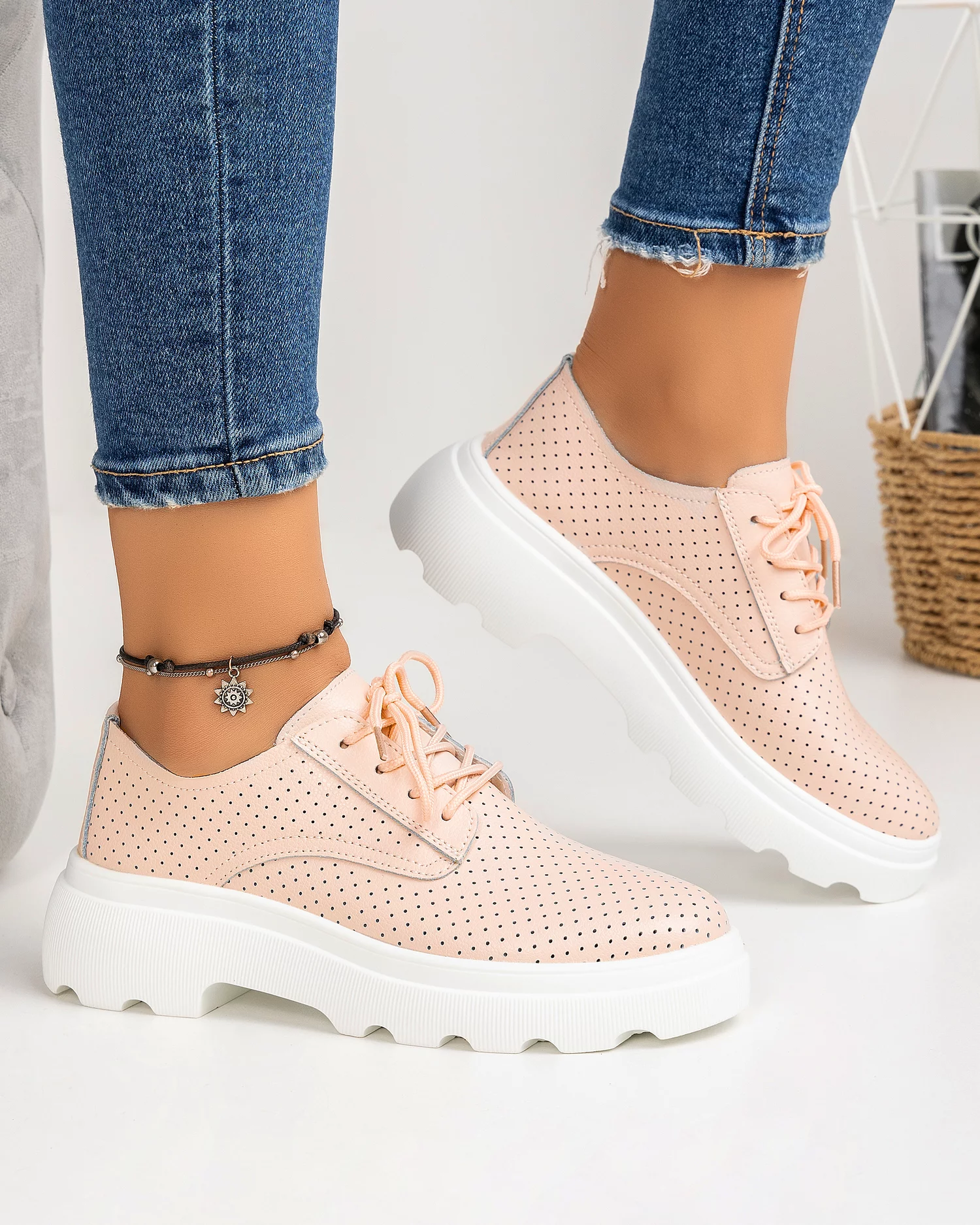 pantofi-casual-piele-naturala-perforati-roz-aw382-29574-2.webp