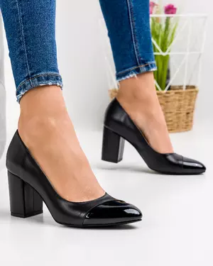 Pantofi eleganti dama din piele naturala si piele lucioasa negri cu toc si varf ascutit WIZ20