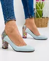 Pantofi eleganti dama piele naturala albastru deschis cu model gemoetric multicolor si varf rotund WIZ23 2