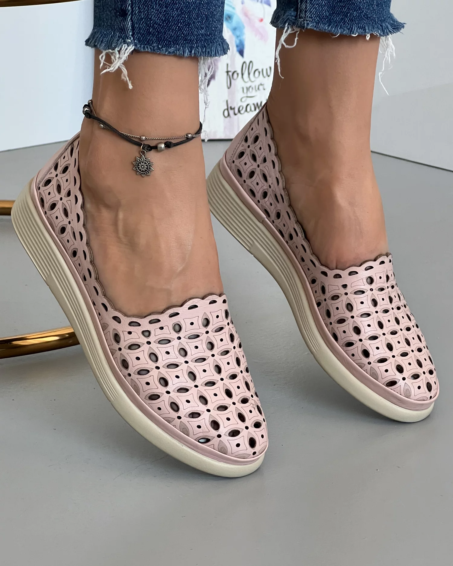 pantofi-perforati-casual-din-piele-naturala-roz-pudra-akb02-23076-2.webp