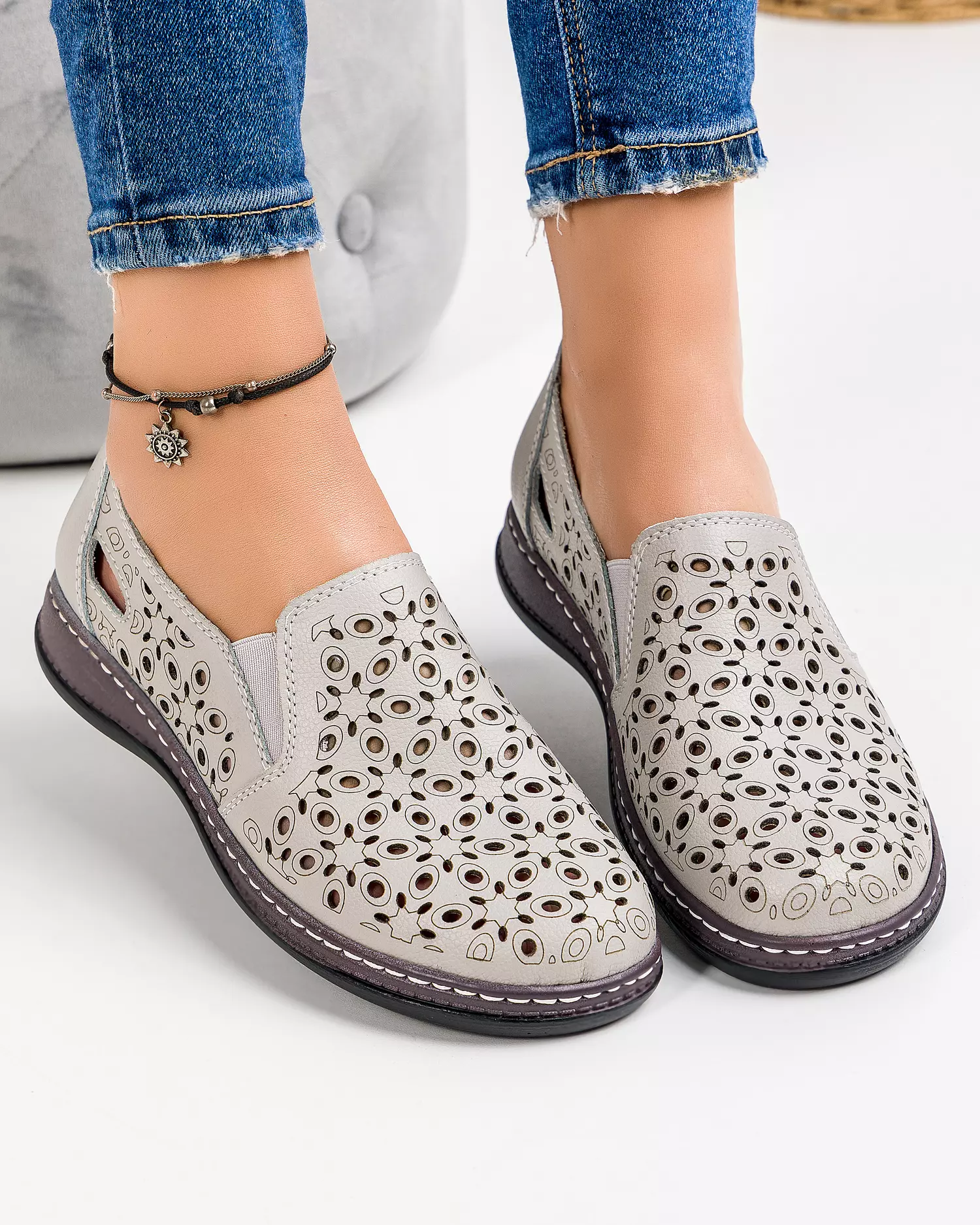 pantofi-piele-naturala-casual-perforati-gri-jy8730-44379-2.webp