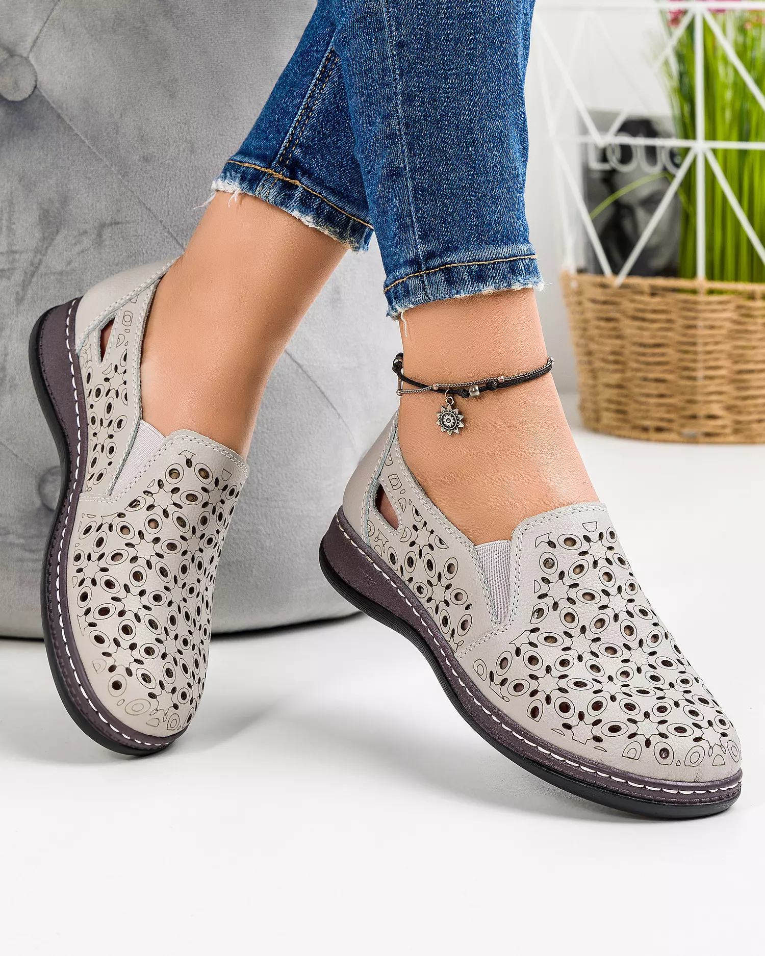 pantofi-piele-naturala-casual-perforati-gri-jy8730-44382-2.webp