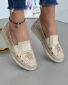 Pantofi Bej Casual De Dama Cu Elastic Perforatii Si Motive Florale Piele Naturala AKA02 2