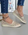 Pantofi Piele Naturala Bej Cu Perforatii Casual Dama AKB01 2