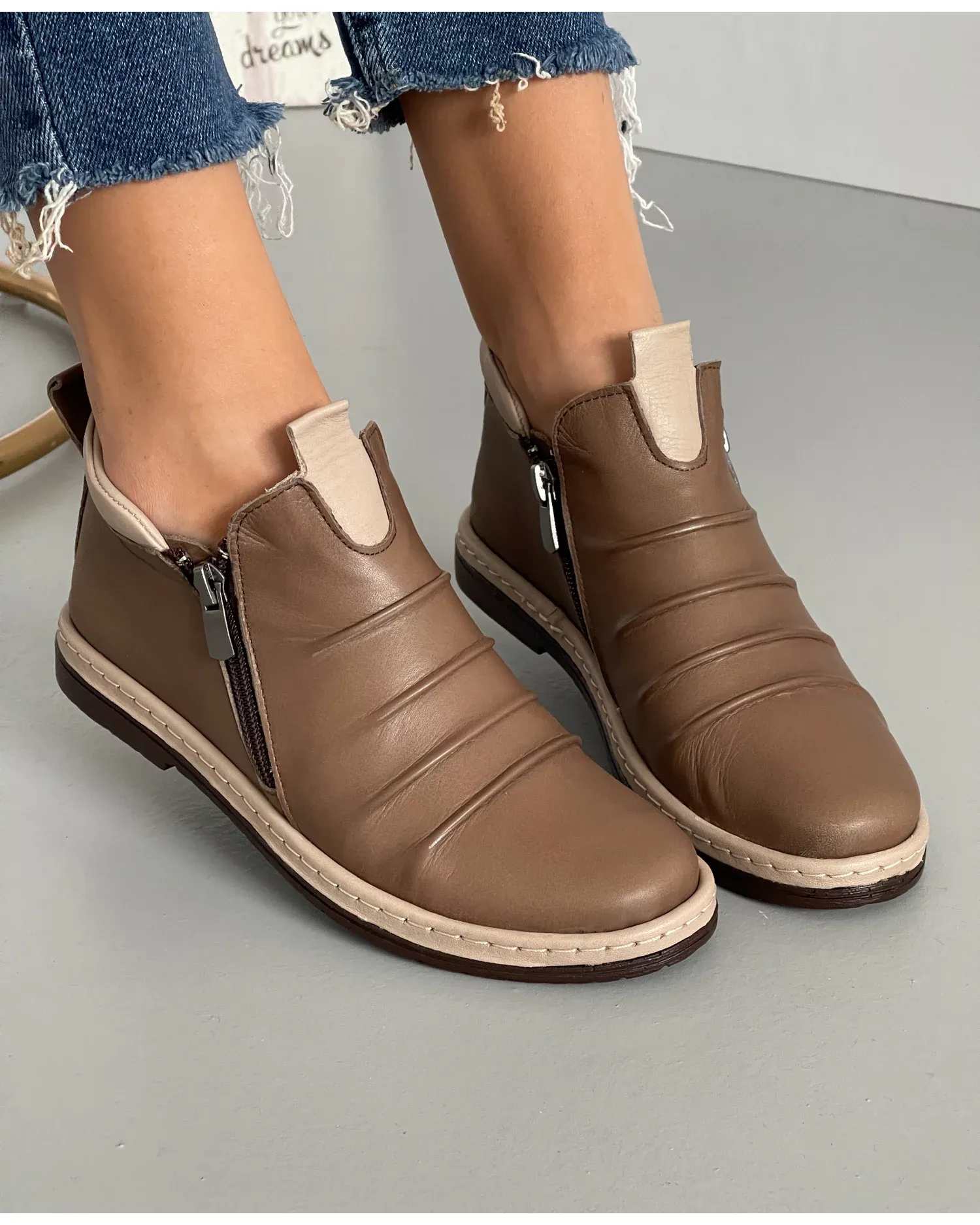 products/580/ghete-piele-naturala-nude-imblanite-ak74-9900.webp