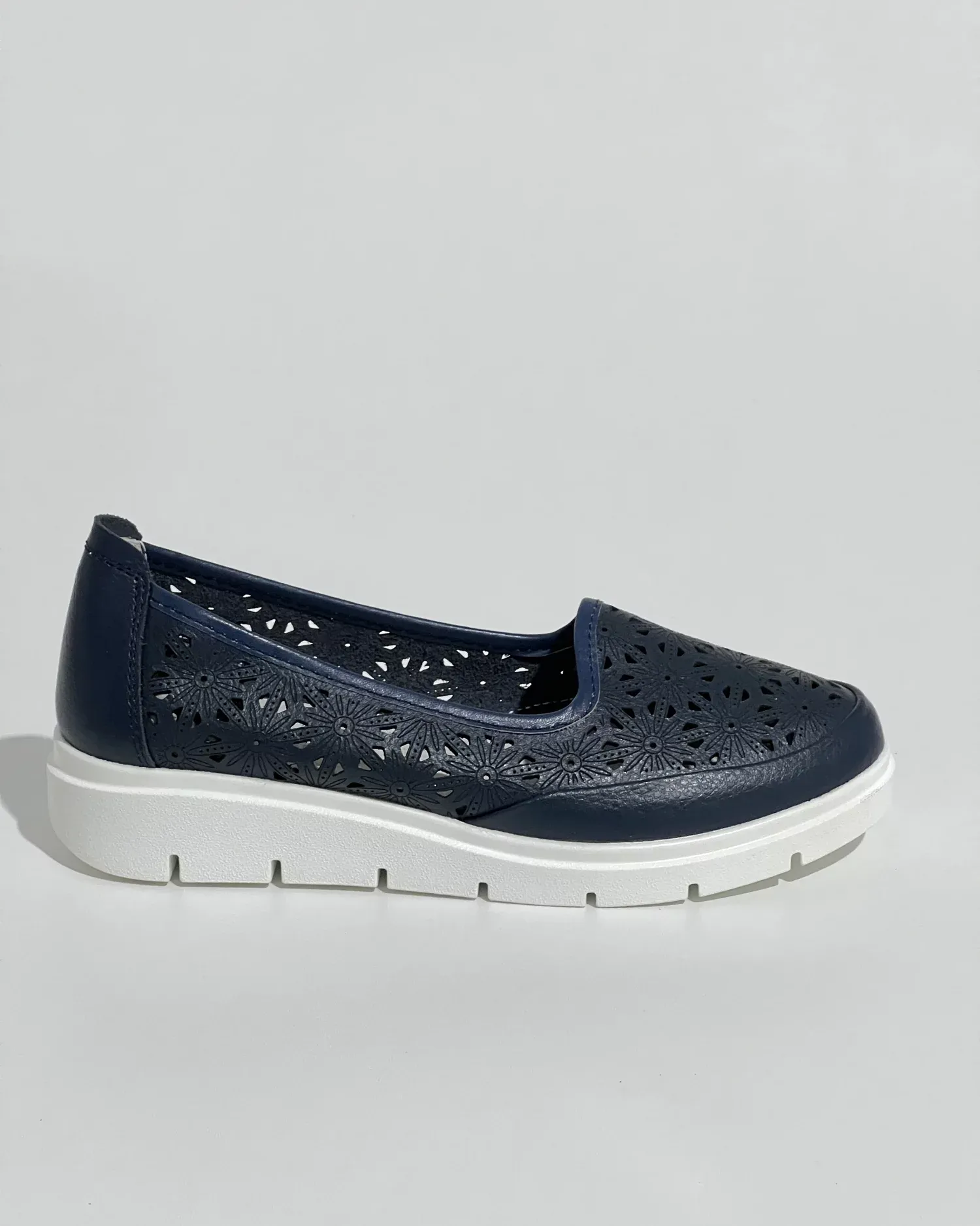 products/580/pantofi-bleumarin-casual-piele-naturala-65203-2w-26061.webp