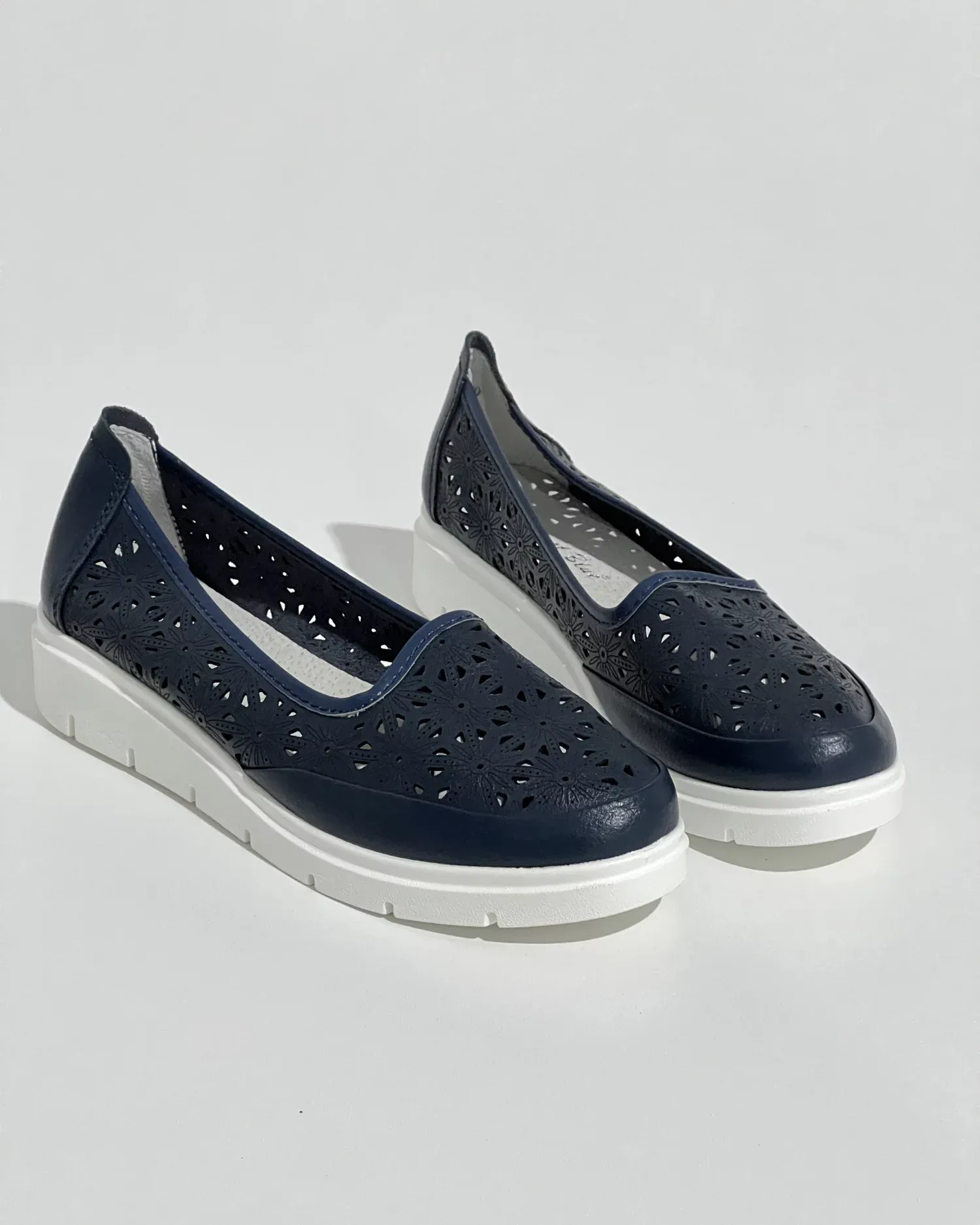 products/580/pantofi-bleumarin-casual-piele-naturala-65203-2w-26064.webp