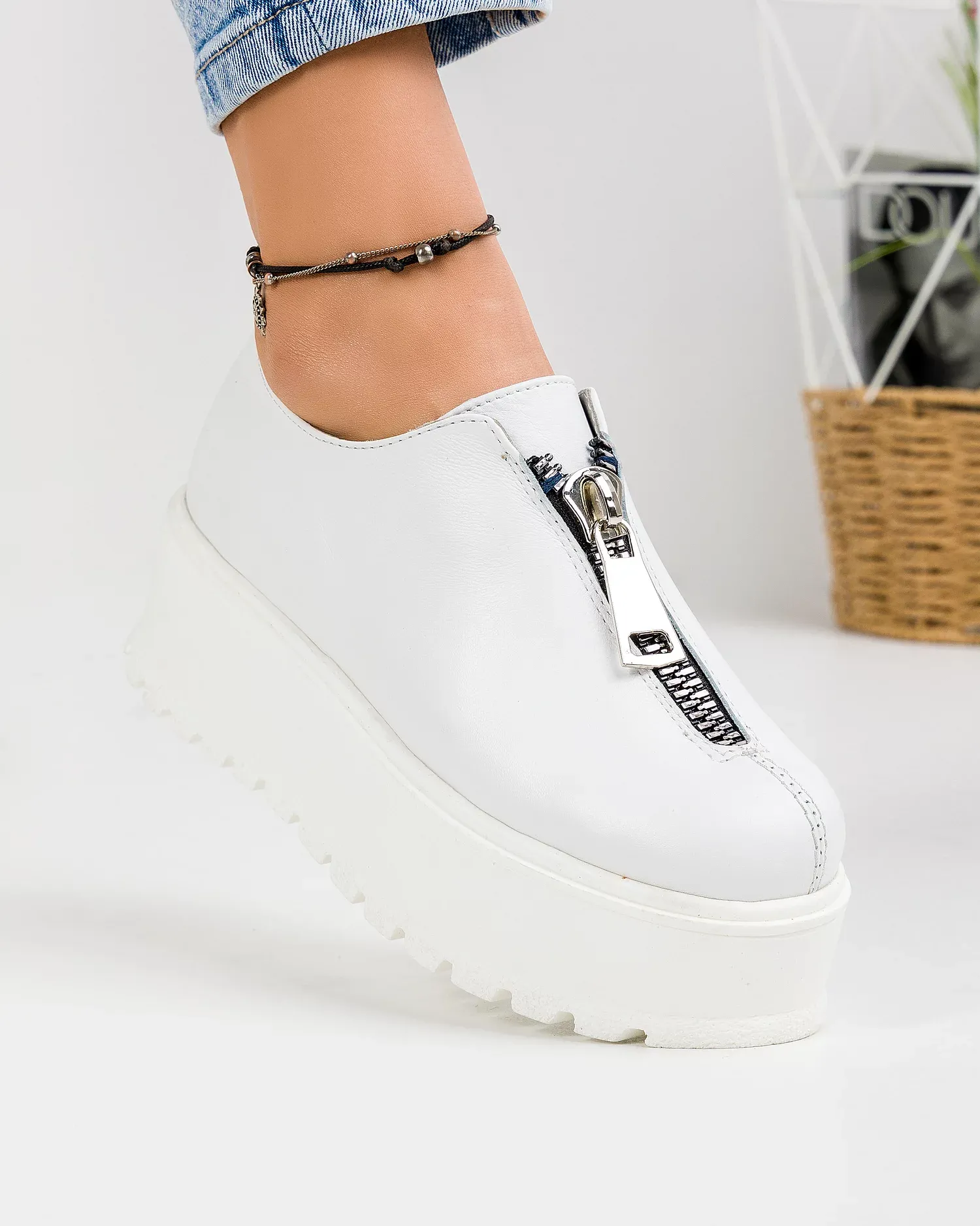 products/580/pantofi-casual-dama-piele-naturala-albi-in455a-42717.webp