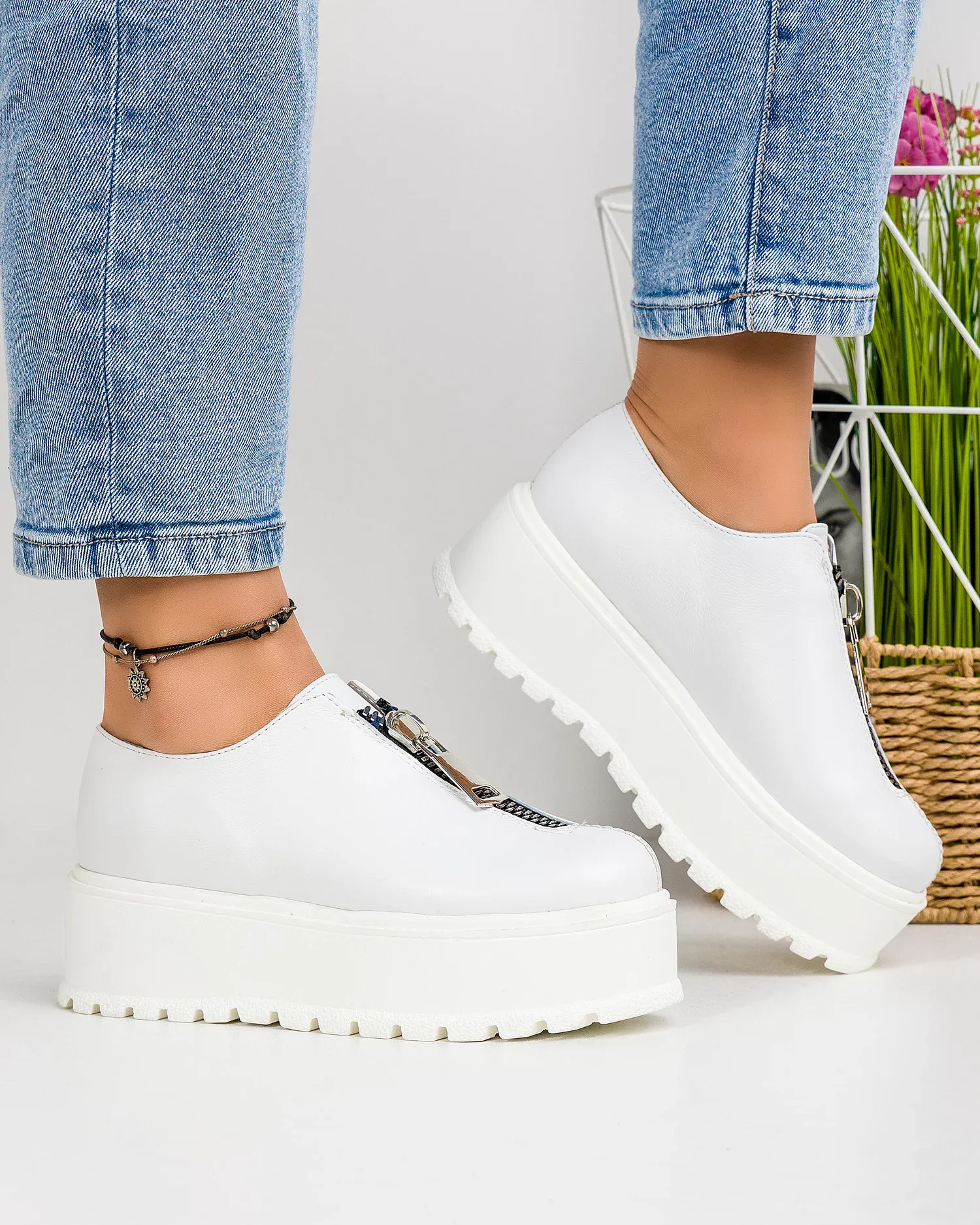 products/580/pantofi-casual-dama-piele-naturala-albi-in455a-42723.webp