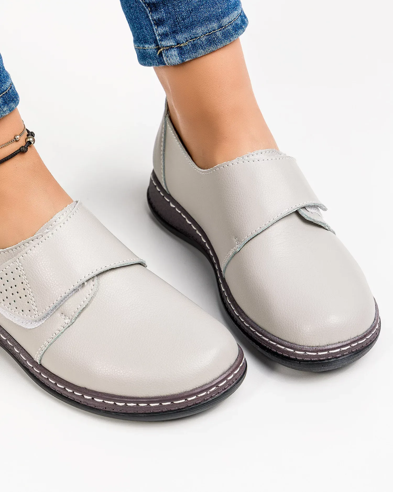 products/580/pantofi-casual-dama-piele-naturala-cu-bareta-gri-xh040-32946.webp