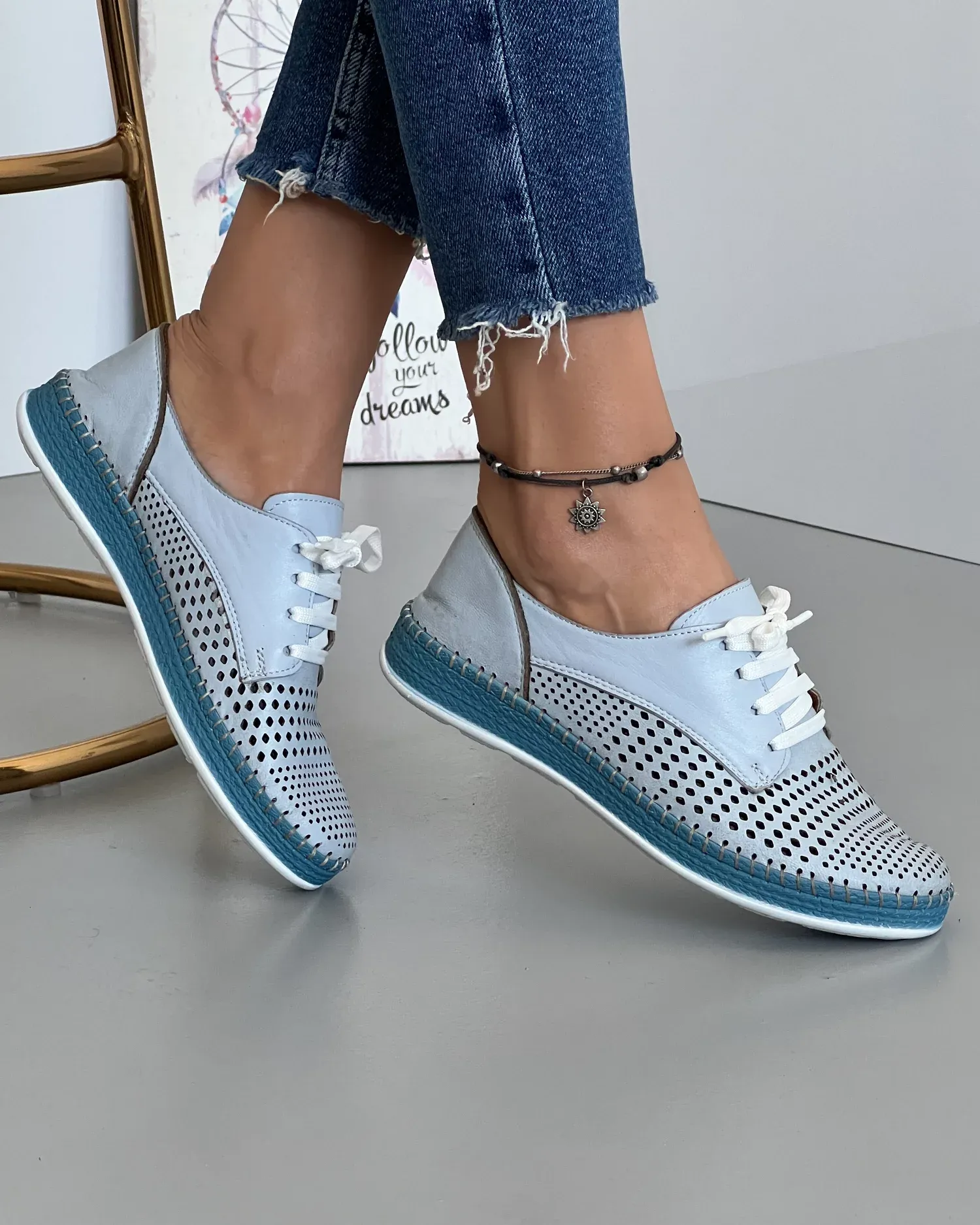 products/580/pantofi-casual-de-dama-piele-naturala-cu-talpa-cusuta-perforati-albastri-akbm133-3-23175.webp