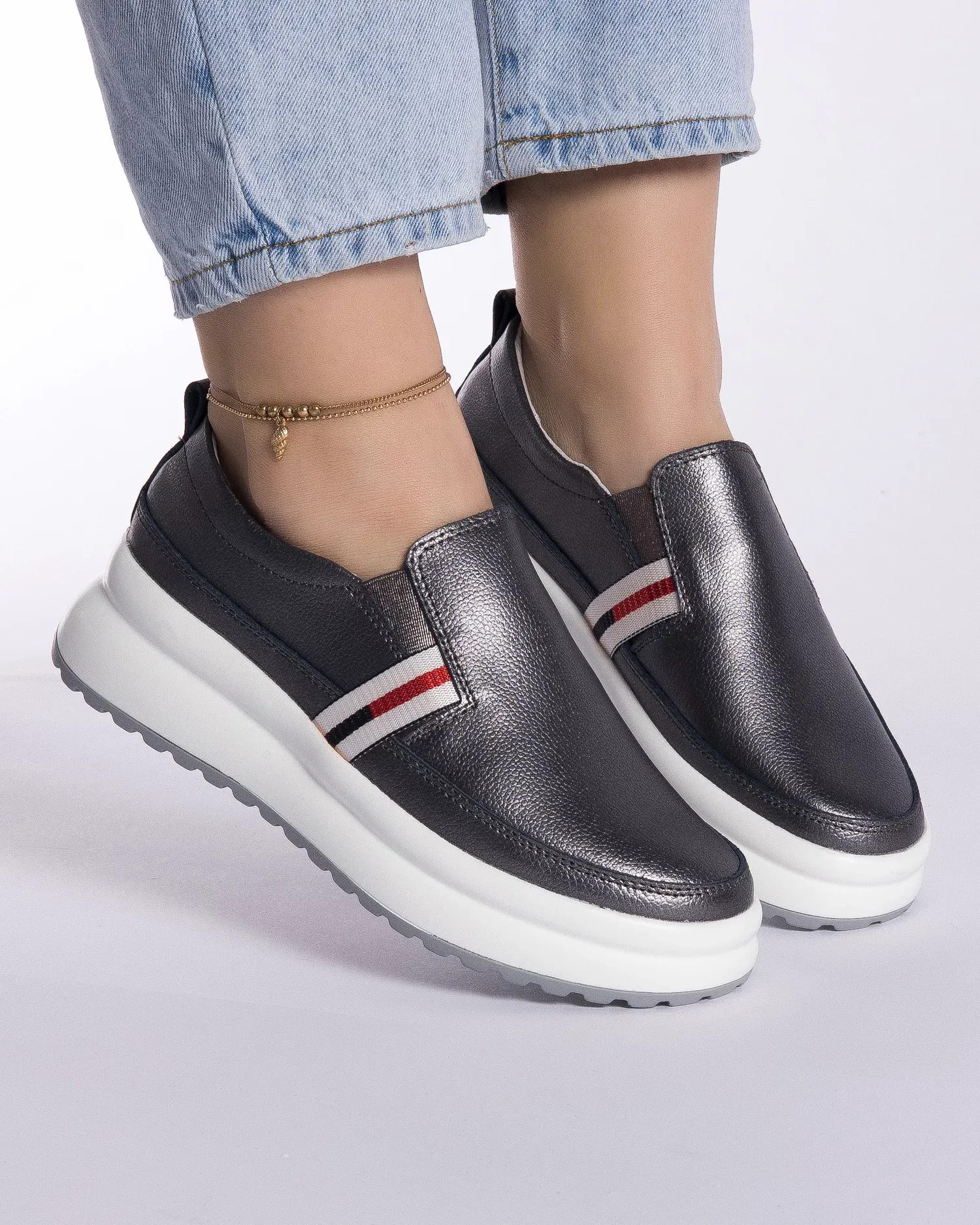 products/580/pantofi-casual-inchidere-cu-elastic-pe-lateral-pewter-piele-naturala-aw354-15519.webp