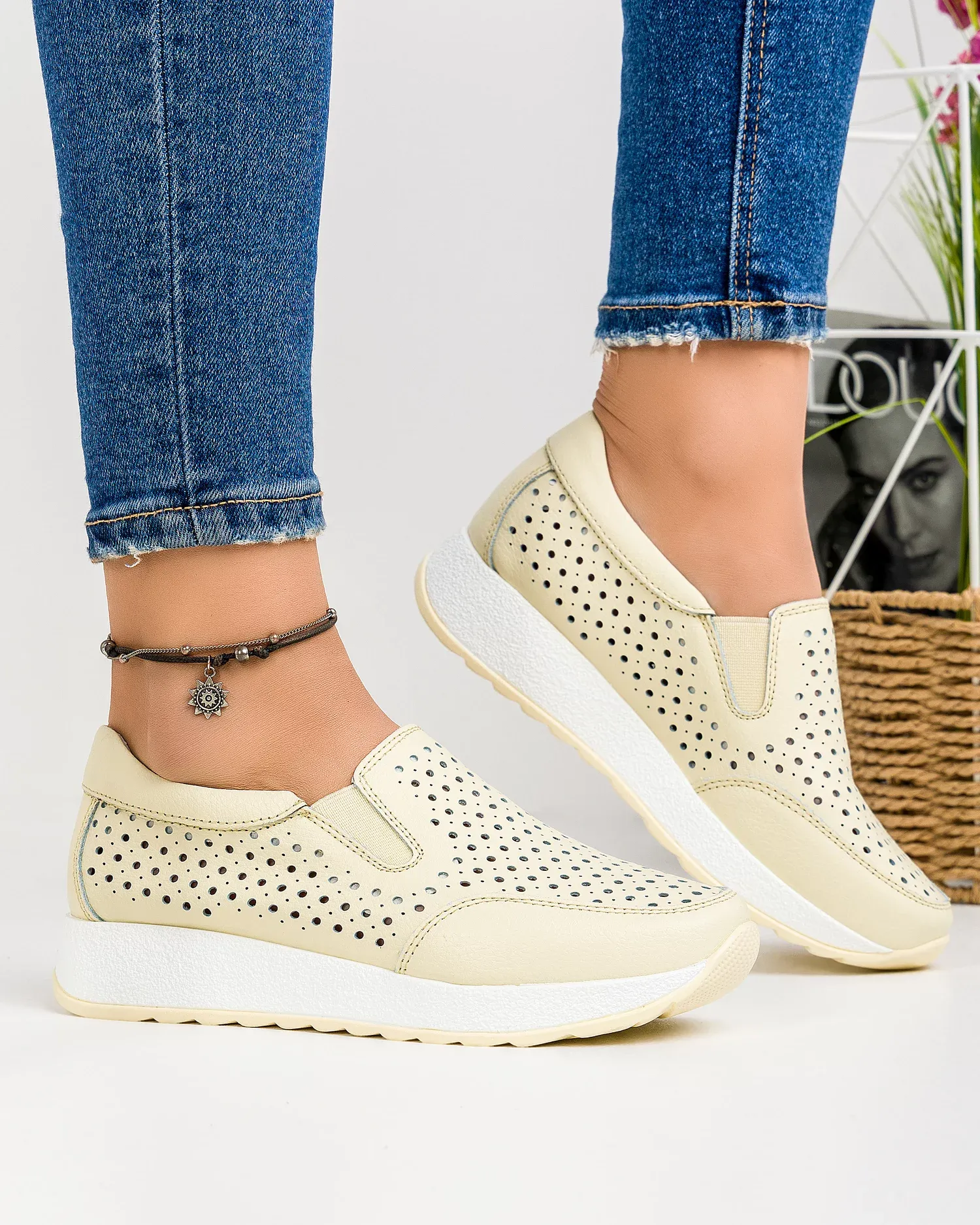 products/580/pantofi-casual-piele-naturala-bej-maya-43149.webp
