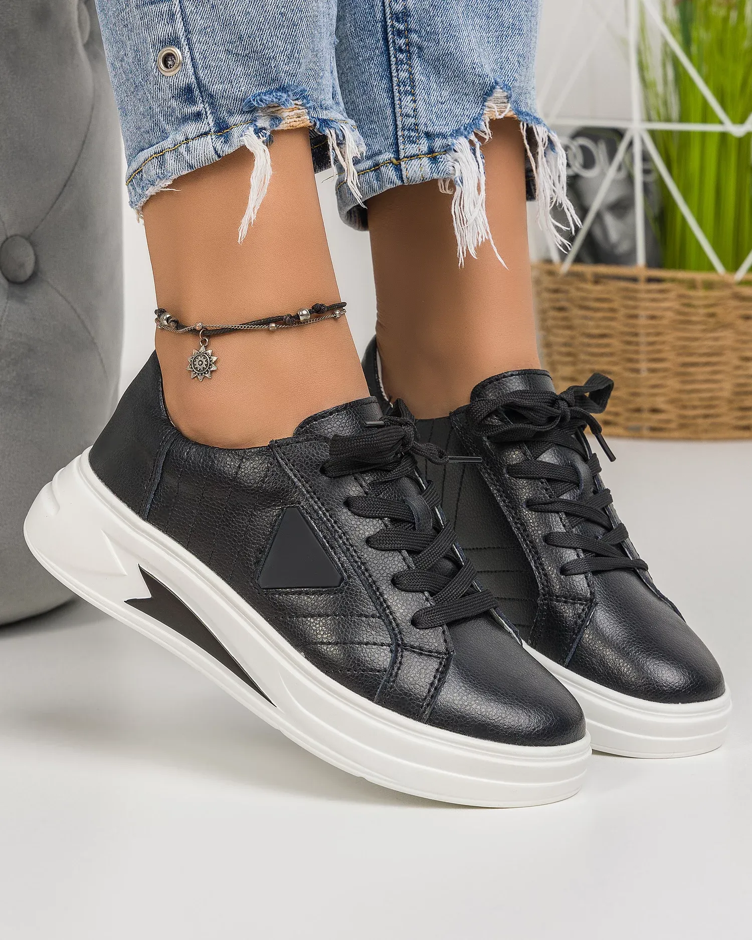 products/580/pantofi-casual-piele-naturala-negri-aw421-aw421blackleather-31050.webp