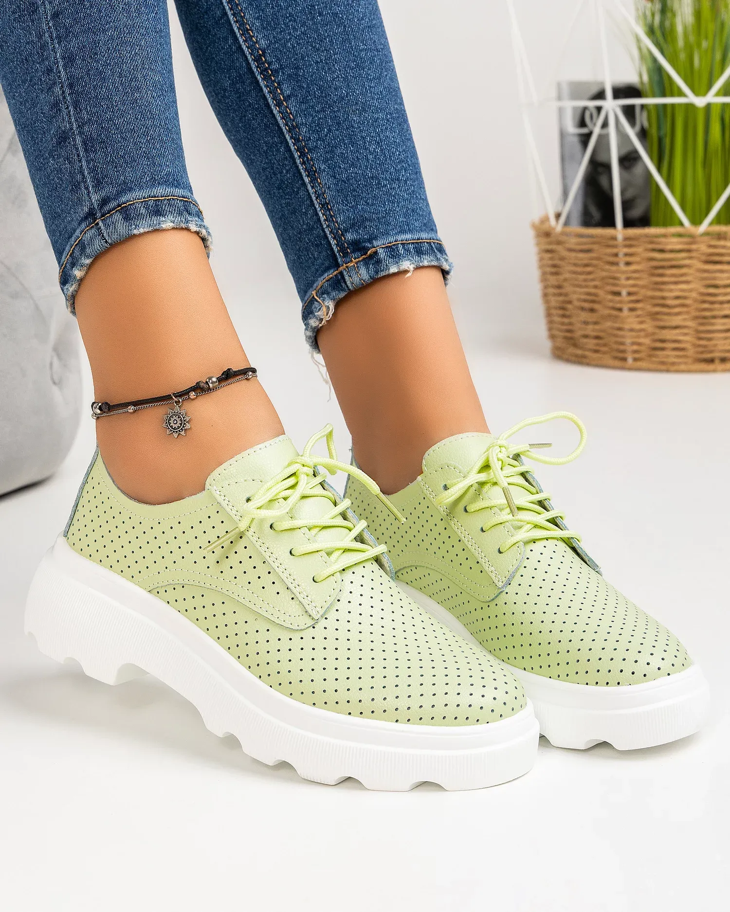 products/580/pantofi-casual-piele-naturala-perforati-verzi-aw382-29535.webp