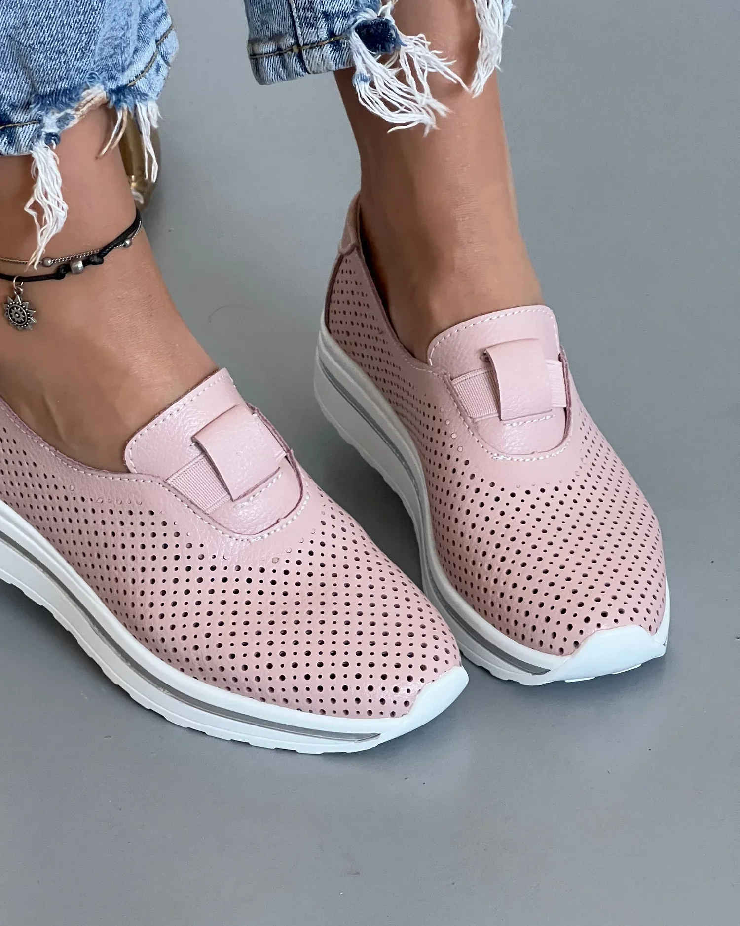 products/580/pantofi-dama-casual-perforati-piele-naturala-roz-xh-3011-18906.webp