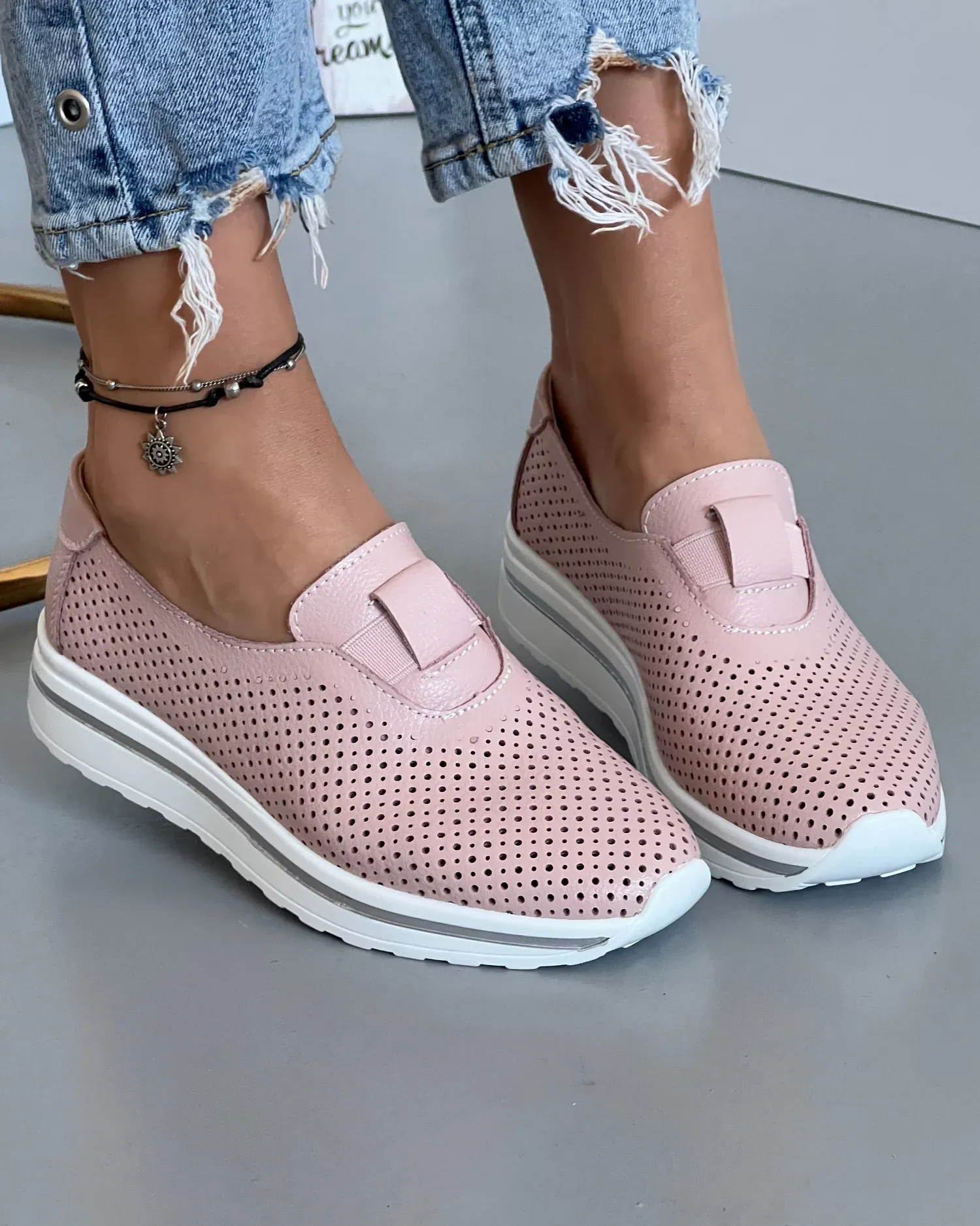 products/580/pantofi-dama-casual-perforati-piele-naturala-roz-xh-3011-18909.webp