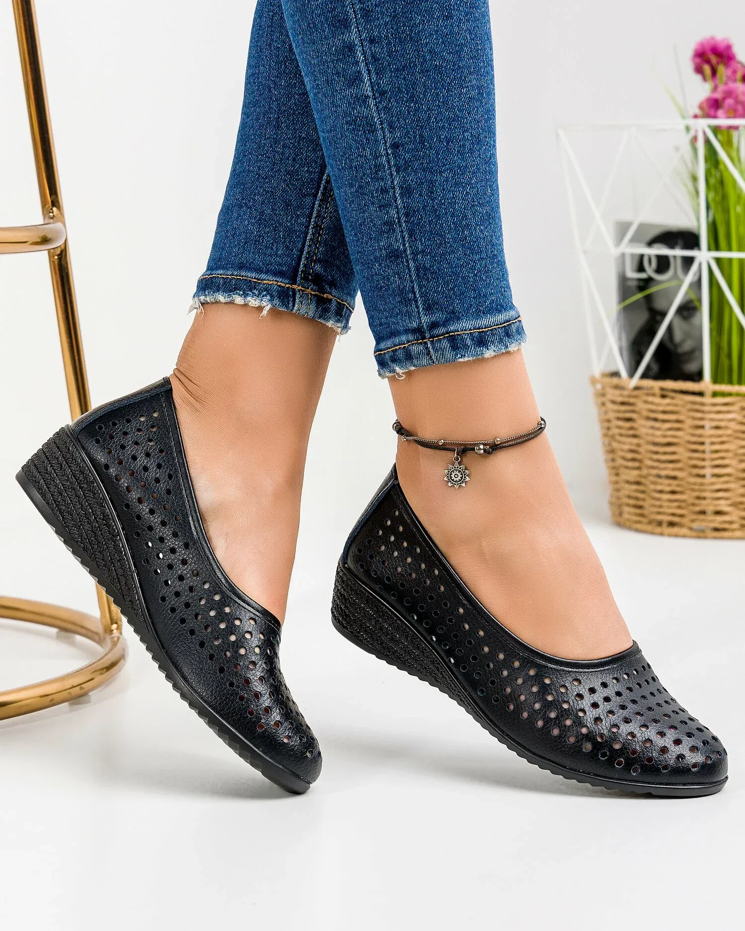 products/580/pantofi-dama-negri-piele-naturala-xh-3001-43026.webp