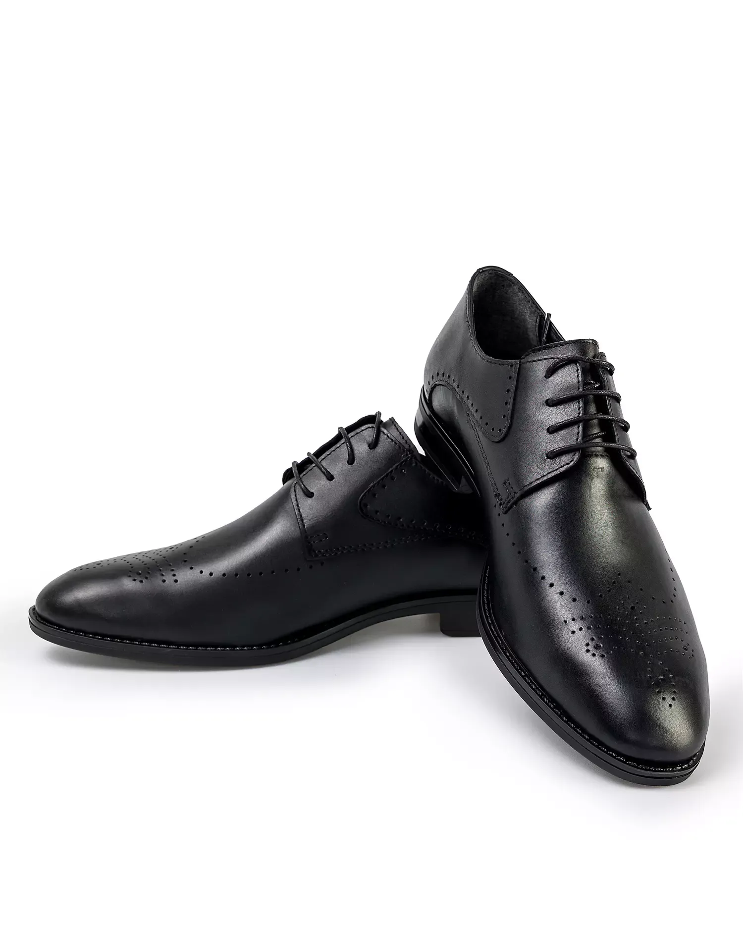 products/580/pantofi-eleganti-barbati-piele-naturala-cu-perforatii-negri-cu-siret-scurt-pc279-44205.webp