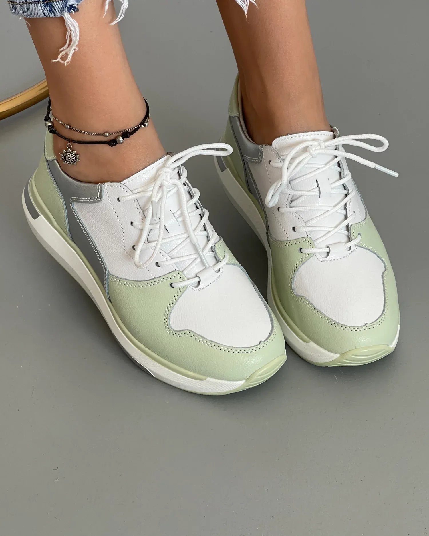 products/580/pantofi-piele-naturala-aw199-albi-cu-verde-5529.webp