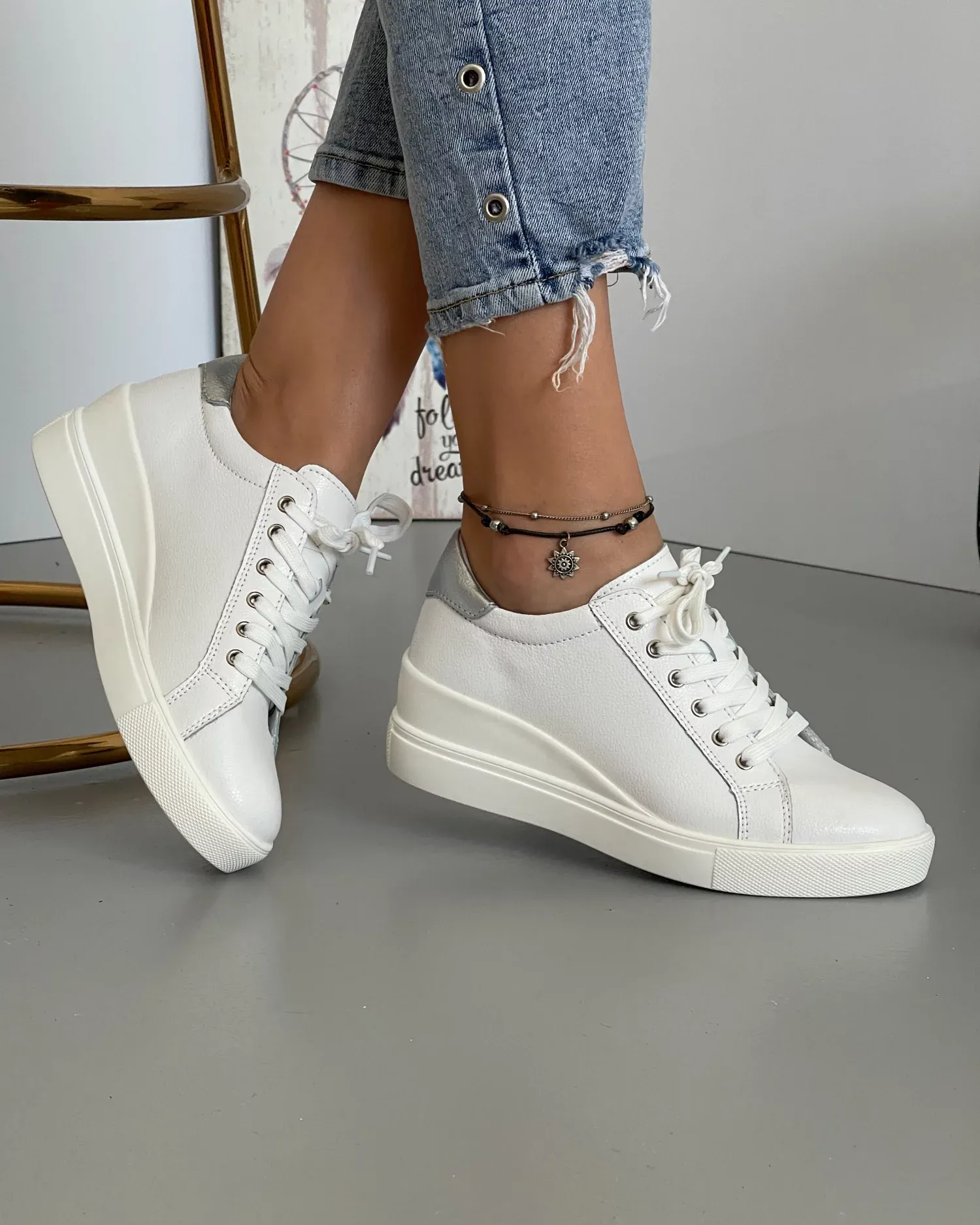 products/580/pantofi-piele-naturala-carina-albi-5307.webp