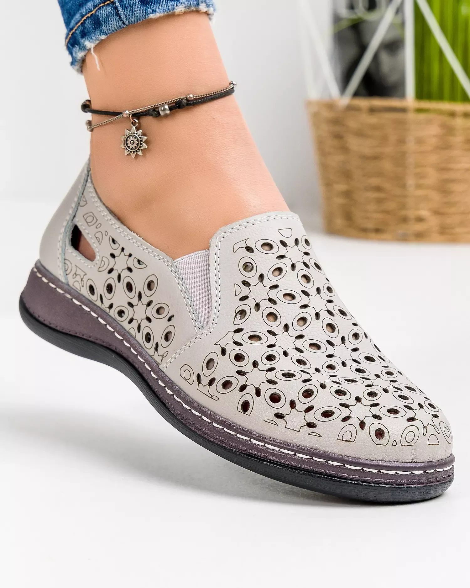 products/580/pantofi-piele-naturala-casual-perforati-gri-jy8730-44376.webp