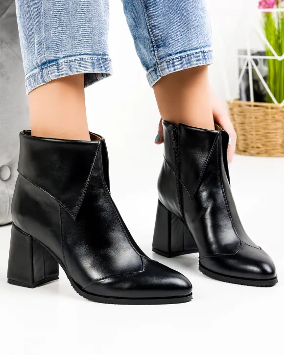 Botine Captusite Piele Naturala Negre WIZ06B