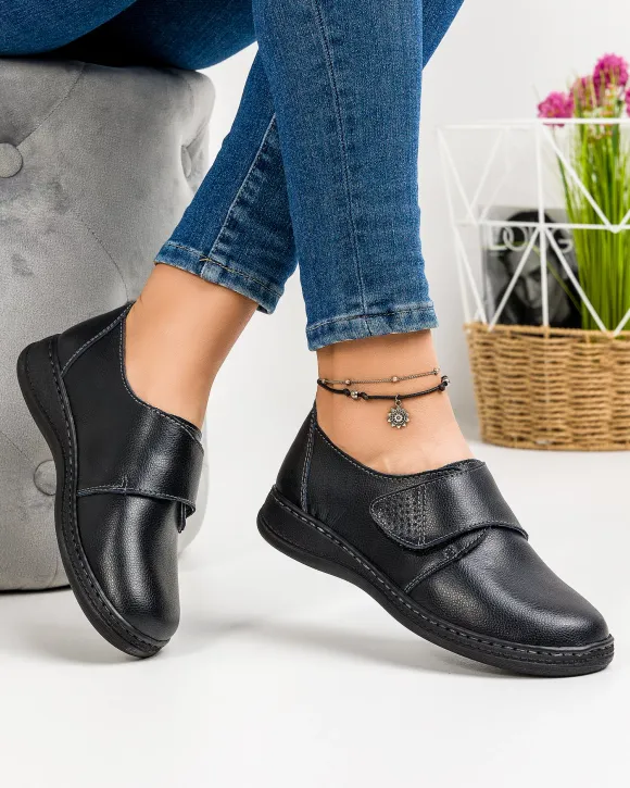 Outlet - Ultimele Marimi - Pantofi Casual Negri Piele Naturala Cu Bareta XH040