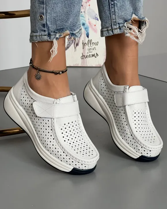Pantofi Perforati Cu Bareta Din Piele Naturala Albi XH-3243