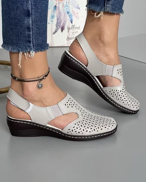 Sandale Perforate Piele Naturala Cu Bareta Elastica Gri JY35818