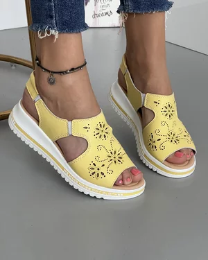 Sandale Piele Naturala Cu Broderie Florale Galbene JY3010